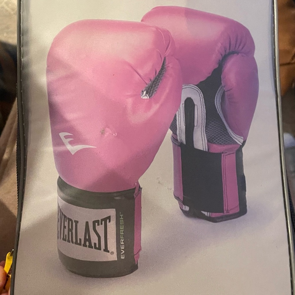Everlast Pink Training Gloves